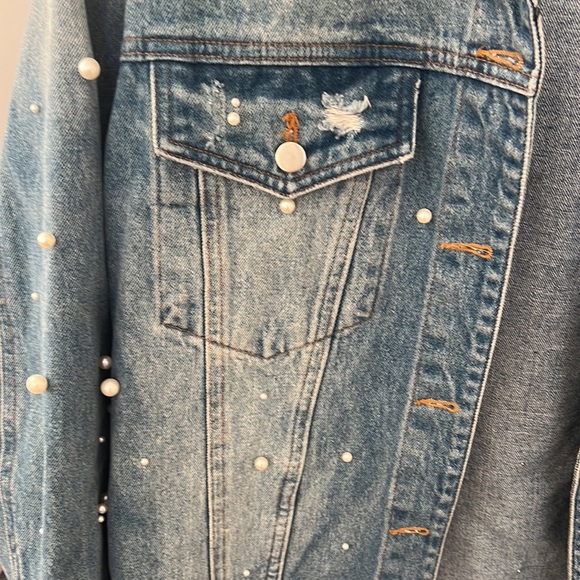 Jean Jacket with Pearls - Picture 2 of 3